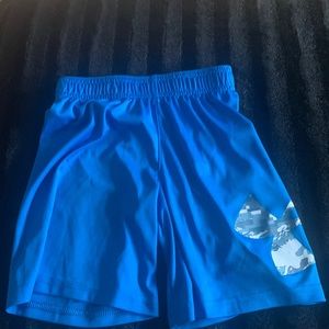 Under armour shorts, size 6, brand new condition